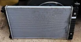 8010618 Agility Auto Parts 1988-98 Chevy Gmc C/k/r/v 1500 2500 3500 Truck A/t Radiator And Cap