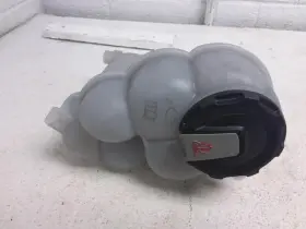 671.au1t19 Audi A8 2019 Coolant Reservoir 914512