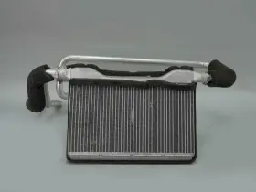 31.01.22.46 Bmw 2009 - 2012 7 Series 750 Radiator Heater Blower Heat Exchanger Front Oem
