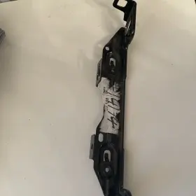 Bmw 5164726616805 4 F32 F33 Radiator Mount Bracket