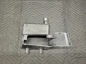 51747383850 Bmw G30/g31 5-series Auxiliary Radiator Air Duct Right
