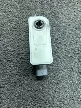 42689708 Buick Oem 2020-2021 Encore Radiator Shutter Actuator Motor