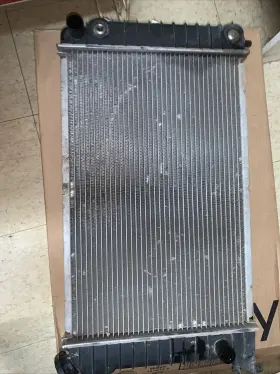 675-02399a Chevrolet Truck Radiator 2.2l Manual Transmission Fits 99 S10 Pickup