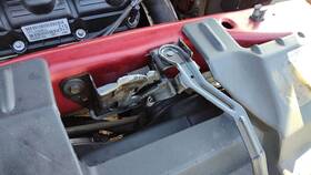 Chrysler Trucks 04860439ac 2005-2007 Town And Country Hood Latch Assembly With Bracket Oem