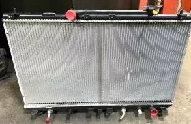 1640003140 Denso Toyota Solara Camry 2.2l Automatic Radiator 221-0500 1999 Oe
