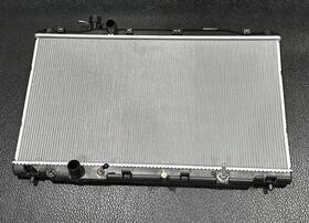 Denso Auto Parts 221-3235 Radiator For 2007-2009 Honda Cr-v 2.4l Oem Replacement Damage