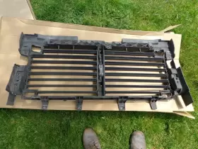 23614bt Diy Solutions For 2019-2022 Chevrolet Silverado 1500 Radiator Shutter Assembly Used