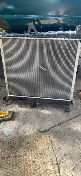 1l5z-8005-ma Ford 98-01 Ranger Radiator With Fan Shroud