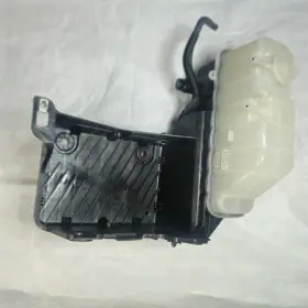 Lc3b-6a987-ag Ford Lc3b-6a987-aa New Oem Battery Tray Coolant Reservoir F250 F550 2020 2025