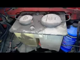 671.fd8h91 Ford Truck Explorer 1991 Coolant Reservoir