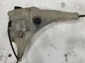 A05-25263-003 Freightliner 2008-2020 Cascadia Radiator Overflow Bottle- Used P/n A0525263003