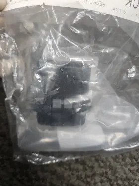 0995040002 Genuine Mercedes Radiator Mount Mercedes-benz Ml350 R350 Gl450 0995040002 Genuine Mercedes Radiator Mount Mercedes-benz Ml350 R350 Gl450