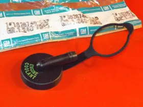 1626746 Gm Nos 1985-1993 Chevrolet Buick Oldsmobile Coolant Recovery Tank Cap /