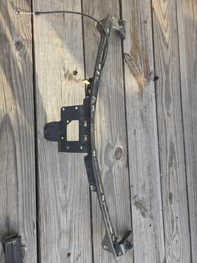 Gm Oem 84003890 16-19 Volt Radiator Support Support-upper Tie Bar Used
