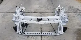 109.gm9523 Gmc 23 Yukon Denali Xl Radiator Core Support Structure White 5.3l
