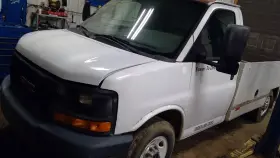 675-00281 Gmc Truck Radiator Cutaway Van Fits 10-17 Express 3500 10301895
