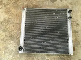 Ah42-8005-aa Land Rover 2010-2012 Range Hse Factory Engine Cooling Radiator Oem