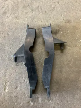 Esr4659 Land Rover 99-04 Discovery 2 Oem Radiator Mount Brackets Left Right B21a
