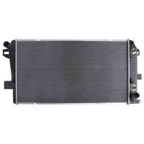 Maxpeedingrods 81ucgo Direct Replacement Radiator For Gmc Sierra Silverado 2500hd 3500 6.6l 2001-05