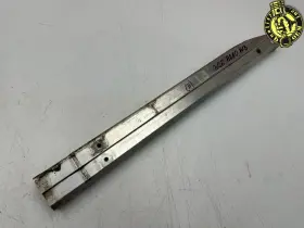 1776225100 Mercedes-benz 2020-2023 A Cla Gla Glb Front Radiator Support Lower Connector Plate Oe