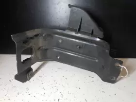2206280698 Mercedes-benz 03-06 W220 S Class Front Right Radiator Support Bracket S55