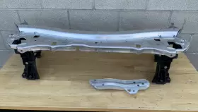 0300 Mercedes-benz 253 621 2017-2021 E-class Radiator Support 18 19 20 21
