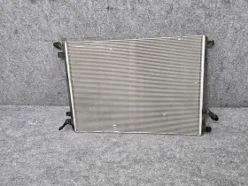 A0995009900 Mercedes-benz Front Engine Coolant Radiator W206 C43 C300 Oem