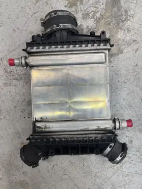 A2760900214 Mercedes-benz 2017 - 2019 C43 Amg Gl450 3.0l Intercooler Radiator Oem