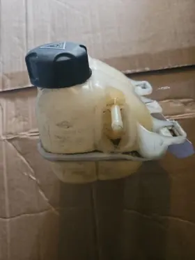 Smitley-224-04-017 Mini 07-13 Cooper Coolant Reservoir Tank 7539267-02