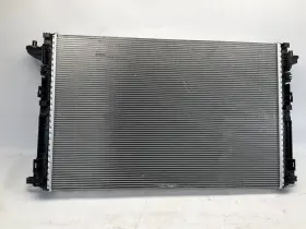 675-10324 Porsche 19 20 21 22 23 24 Cayenne Engine Cooling Radiator Oem B