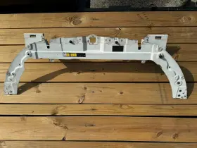 Bj32-00208 Range Rover 2012-2019 Oem Evoque L538 Front Radiator Support Core Frame Tie Bar