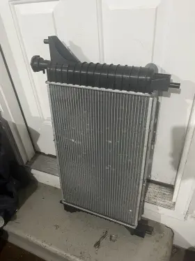 Dz26n8 Reach Cooling Radiator For 94-98 Ford Mustang 3.8l V6 Gas Naturally Aspirated 5.0l V8