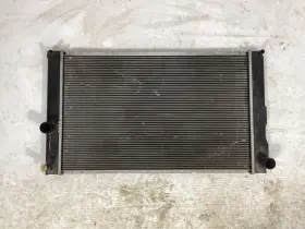 422134-1041 Toyota 2010 - 2015 Prius Engine Cooling Radiator Oem