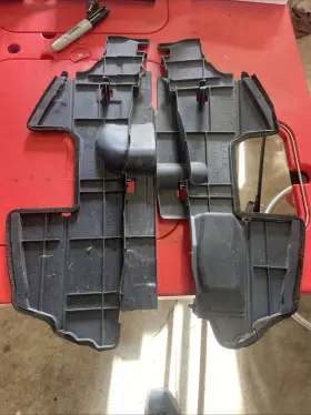 53294-06030 Toyota Used 53293-0640 Radiator Support Side Seal 2007-2011 Camry