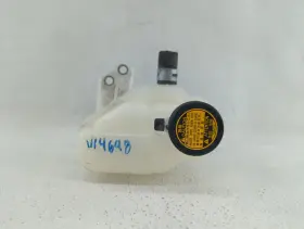 671-50735 Toyota 2012 Prius C Radiator Coolant Overflow Expansion Tank Bottle Evw0q