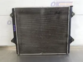 675-59443 Toyota 05 2005 4runner At V8 Radiator Assembly