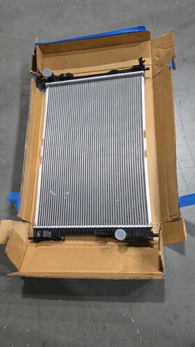 Ttem Autoparts 10024349 Fits 2011-2018 Ford Explorer 3.5l At Radiator Factory Style Aluminum Core 13445