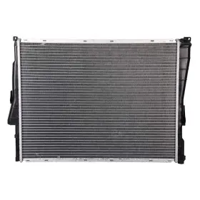 10031886 Usdealsparts Aluminum Radiator Assembly For Bmw 320i 2.2l 2003 2004-2009 Z4 Silver 2636-e