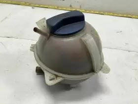 1c0121407c Volkswagen Beetle Convertible 2.0l 2000-2010 Coolant Reservoir Factory