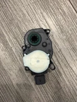 2015-2017 Ford F150 Upper Radiator Air Shutter Actuator FL34-8476-AC Oem Used. Price: $116.00.