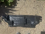 Cracked Land Rover Discovery L462 Radiator Shutter HY32-8475-A Genuine Used. Price: $93.95.