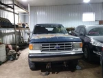 Radiator 8-302 Row C6 Transmission Fits 85-91 Bronco 2123951 Used. Price: $142.50.